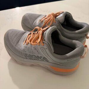 HOKA Women's Sneakers 7.5 Wide Bondi 7